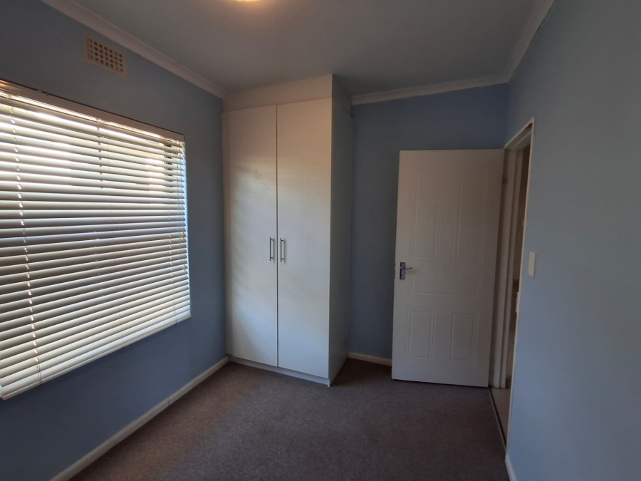 To Let 3 Bedroom Property for Rent in Buh Rein Estate Western Cape